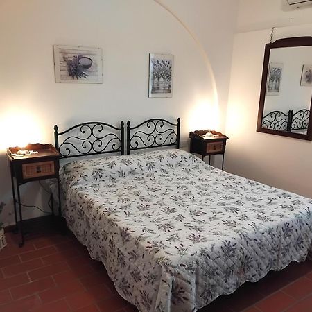 Agriturismo La Burraia Vicino A San Gimignano Gambassi Terme Bagian luar foto